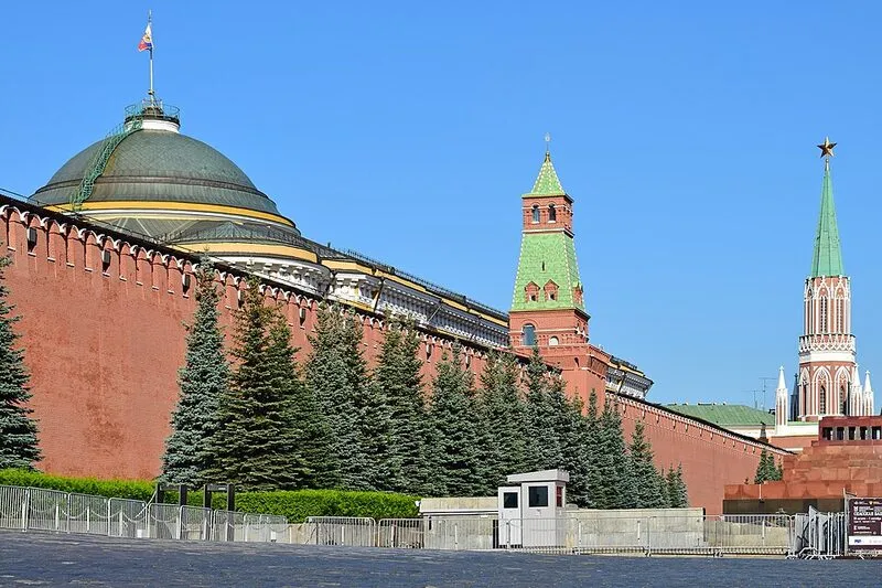 Moscou, la plus grande capitale slave - Vue du Kremlin et de la Place Rouge